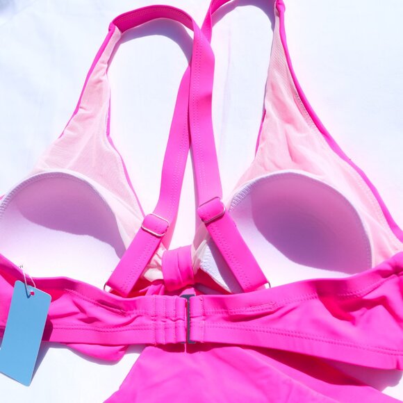 BRIGHT BEAUTIFUL YONIQUE HOT PINK BATHING SUIT (see measurements) - Picture 3 of 5